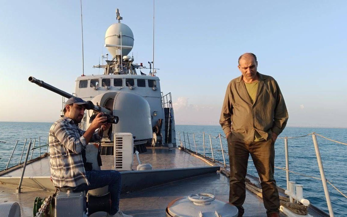 روایتی واقعی از 26 ساعت زندگی در آب سرد خلیج فارس 